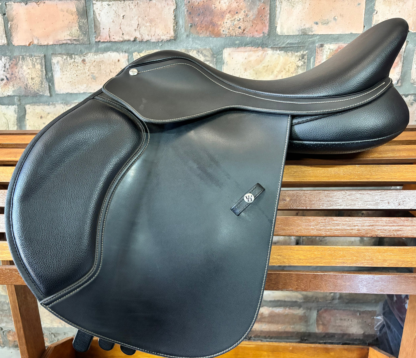 Pre-loved Wintec Jump Hart